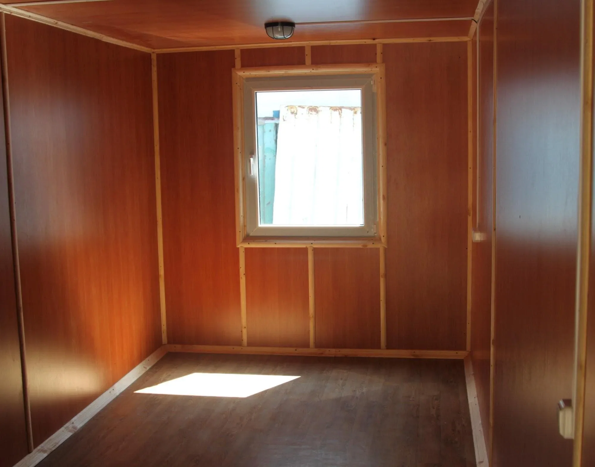 Купить бытовку 6×2.5 м б/у в Минске – утеплённая, с электрикой. 2